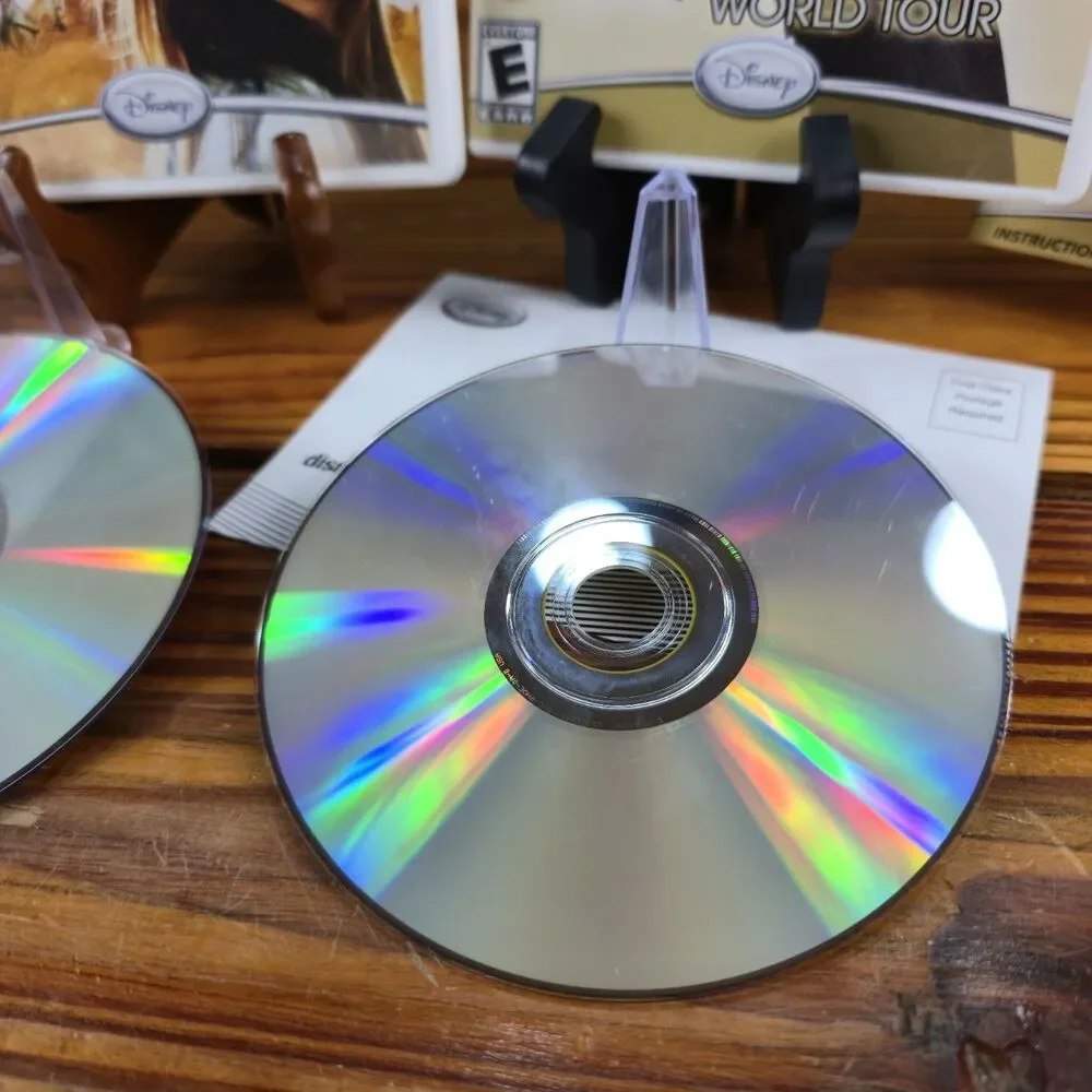 Hannah Montana Spotlight World Tour & The Movie - Nintendo Wii Lot of 2